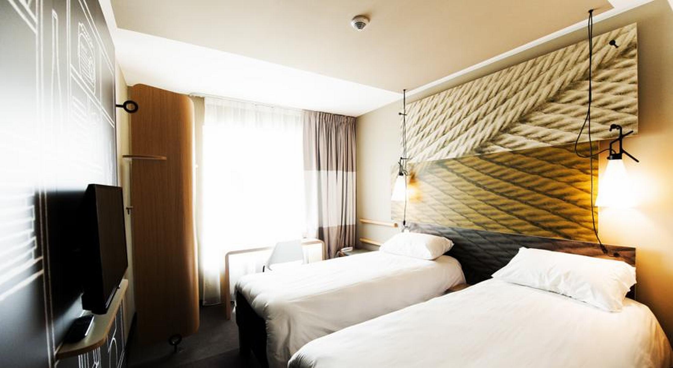 Готель Ibis Poznan Polnoc Сухи-Лас