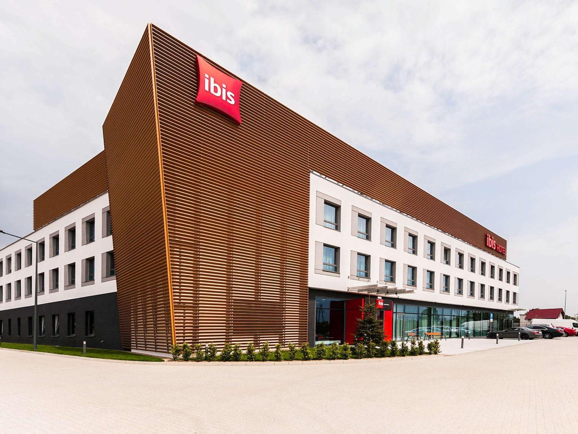 Готель Ibis Poznan Polnoc Сухи-Лас