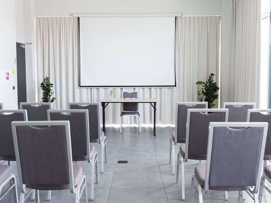 Ibis Poznan Polnoc Suchy Las