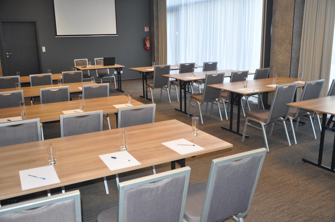 Ibis Poznan Polnoc 2*
